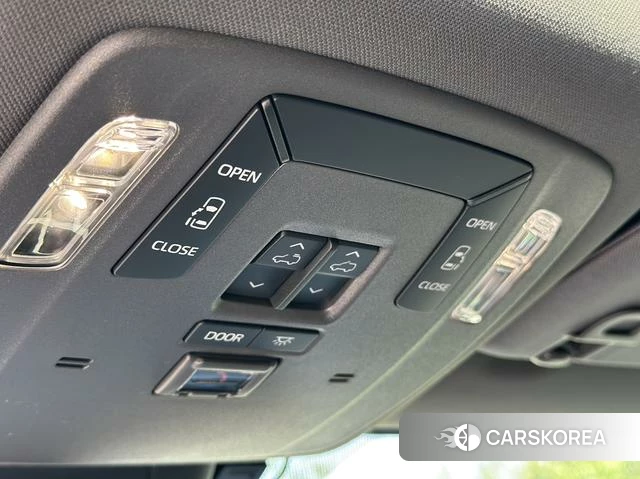 Toyota Grevia 2026 Белый из Китая, фото 4