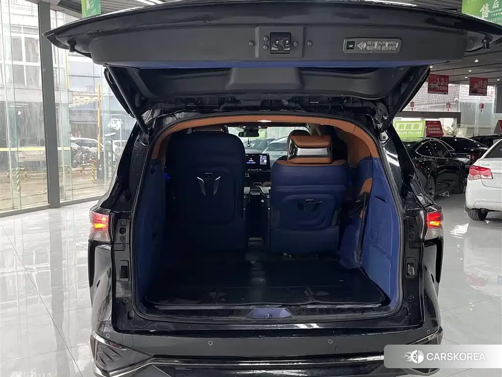 Toyota Sienna 2023 Черный из Китая, фото 4
