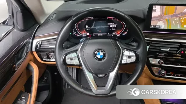 BMW 5 Series (G30) 2021 Белый из Кореи, фото 4