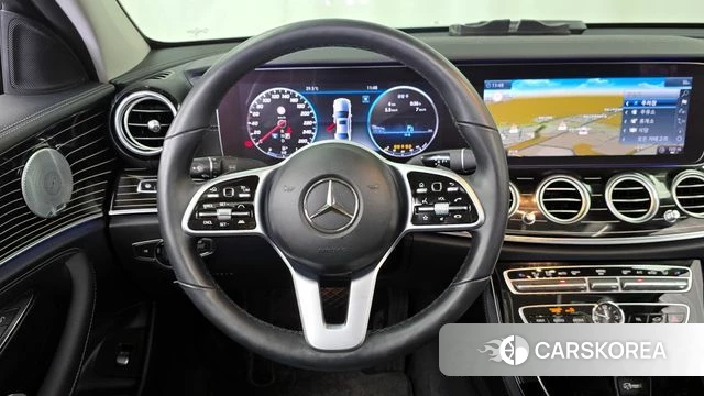 Mercedes-Benz E-Class W213 2019 Серый из Кореи, фото 4
