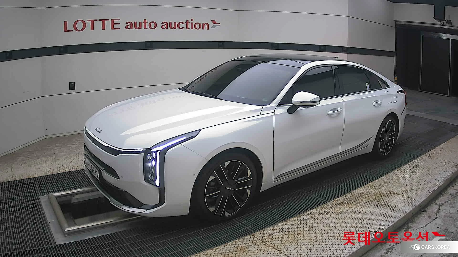 Kia K8 Hybrid 2025 Белый из Кореи, фото 4