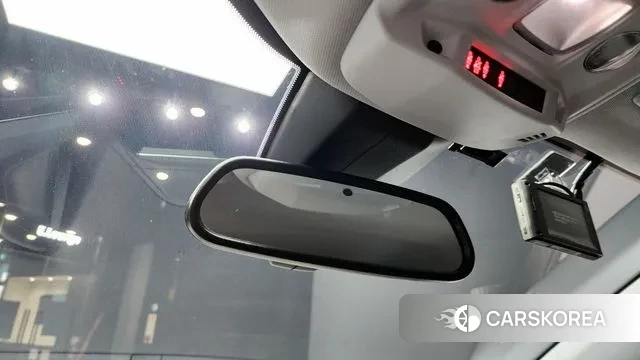 Peugeot e-2008 second generation 2022 Белый из Кореи, фото 4