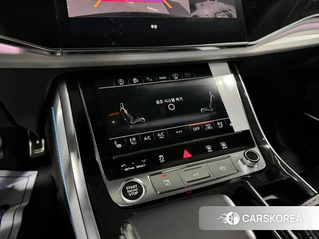 Audi Q8 (4M) 2026 Черный из Кореи, фото 4