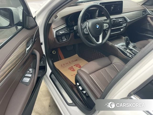 BMW 5 series 2023 Белый из Китая, фото 4
