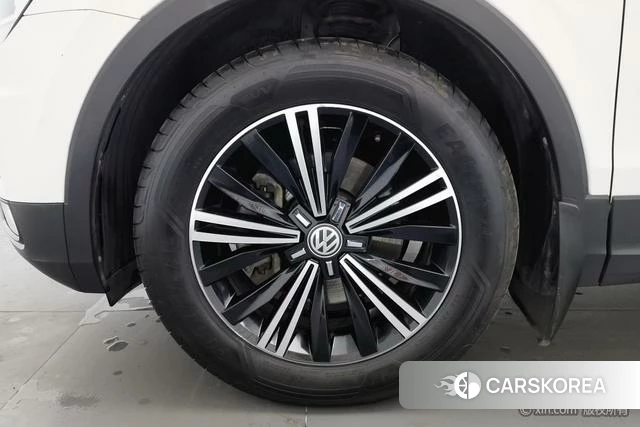 Volkswagen Tiguan L 2020 Белый из Китая, фото 4