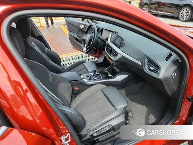BMW 1 Series (F40) 2020 Красный из Кореи, фото 4