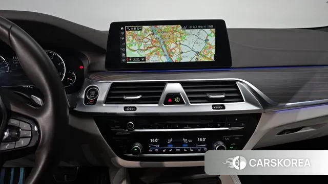 BMW 5 Series (G30) 2018 Серебряный из Кореи, фото 4