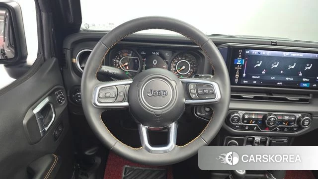 Jeep Wrangler (JL) 2024 Черный из Кореи, фото 4