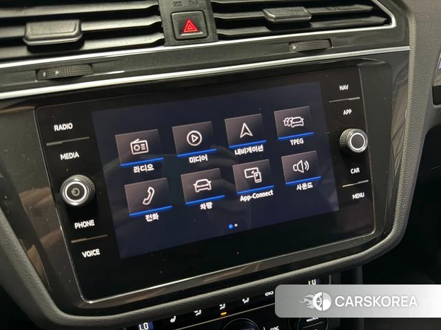 Volkswagen Tiguan second Generation 2020 Белый из Кореи, фото 4