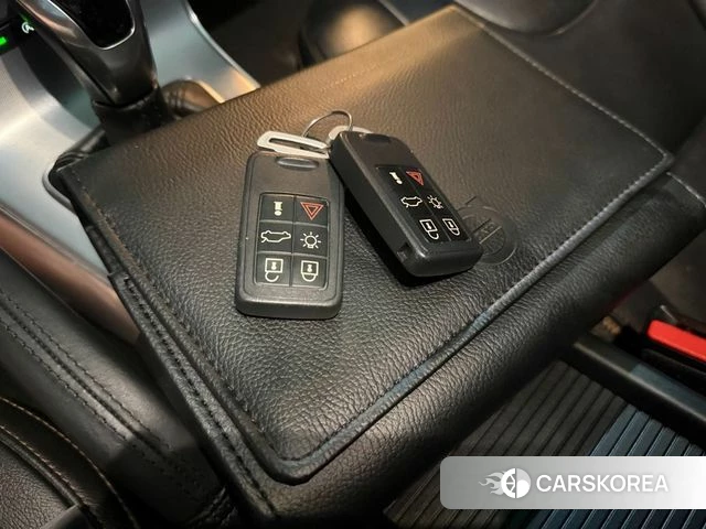 Volvo V40 Cross-Country 2018 Белый из Кореи, фото 4