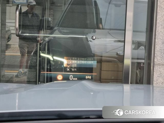 BMW X7 (G07) 2023 Серебристо-серый из Кореи, фото 4