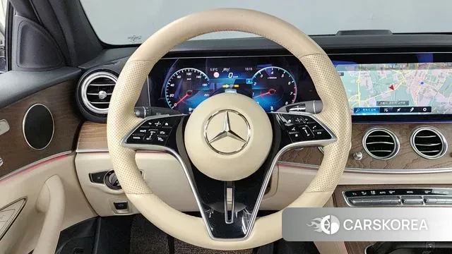 Mercedes-Benz E-Class W213 2021 Черный из Кореи, фото 4