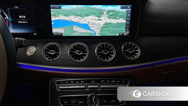 Mercedes-Benz E-Class W213 2018 Белый из Кореи, фото 4