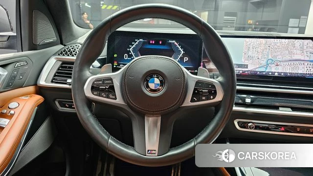 BMW X7 (G07) 2023 Черный из Кореи, фото 4