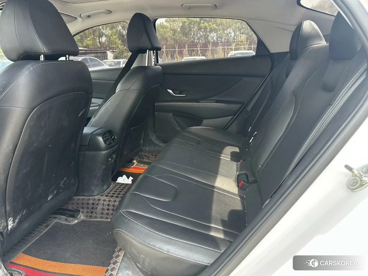 Hyundai Elantra 2022 Белый из Китая, фото 4