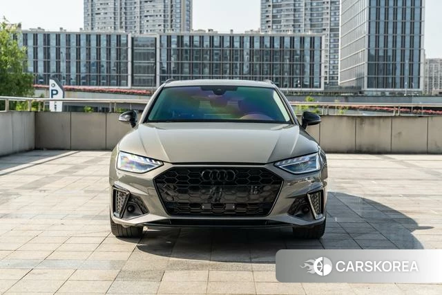 Audi A4 (import) 2024 Темно-серый из Китая, фото 4