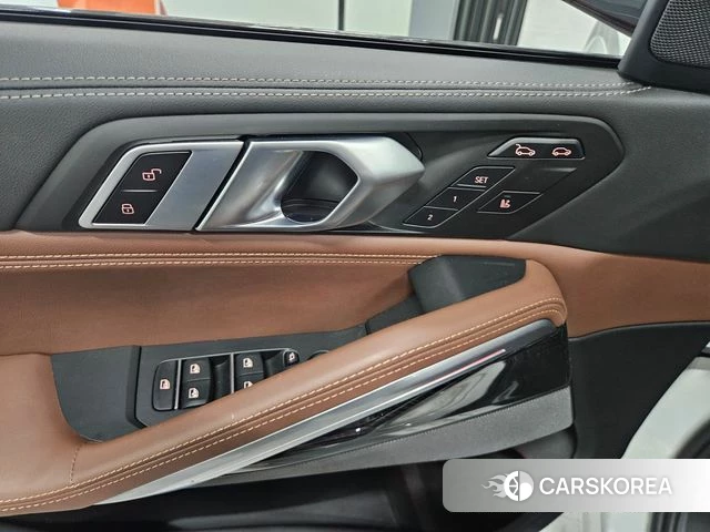 BMW X6 (G06) 2024 Белый из Кореи, фото 4