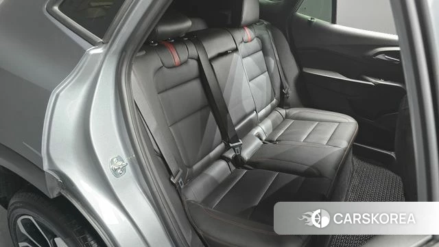 Chevrolet (GM Daewoo) Trax Crossover 2023 Серебряный из Кореи, фото 4