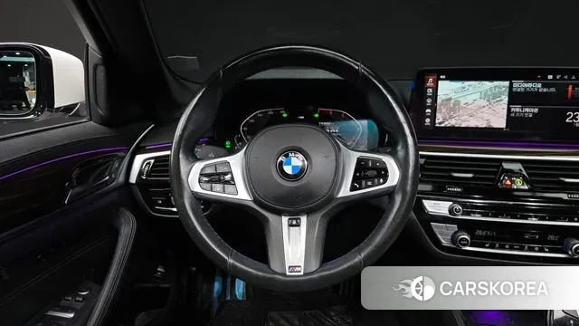 BMW 5 Series (G30) 2021 Белый из Кореи, фото 4