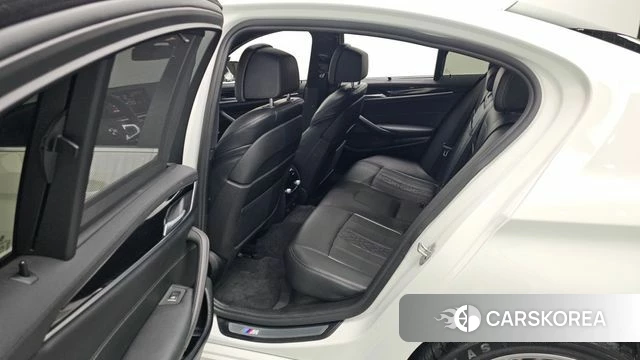 BMW 5 Series (G30) 2019 Белый из Кореи, фото 4