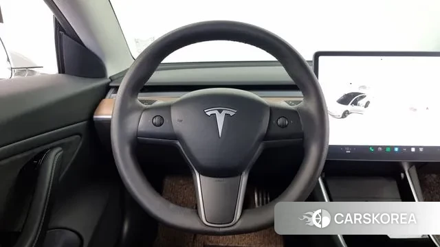 Tesla Model 3 2020 Белый из Кореи, фото 4
