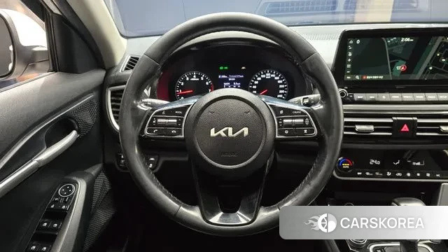 Kia Seltos 2021 Белый из Кореи, фото 4