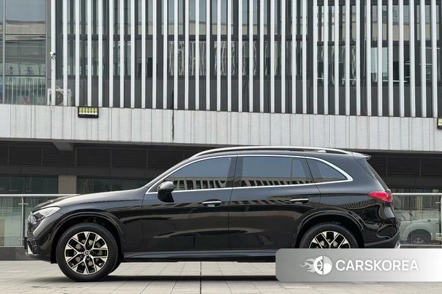 Mercedes-Benz GLC 2023 Черный из Китая, фото 4