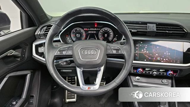 Audi Q3 (F3) 2022 Серый из Кореи, фото 4