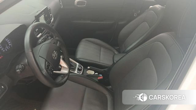 Hyundai Venue 2019 Белый из Кореи, фото 4