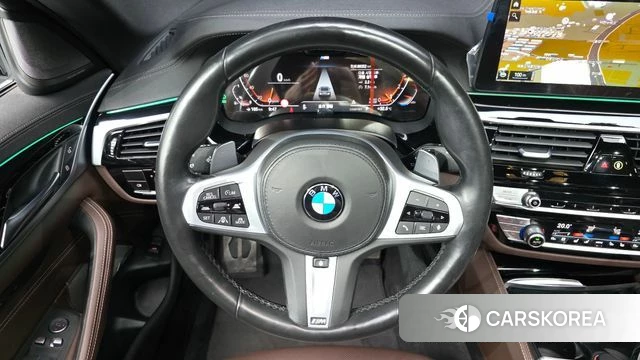 BMW 5 Series (G30) 2022 Белый из Кореи, фото 4