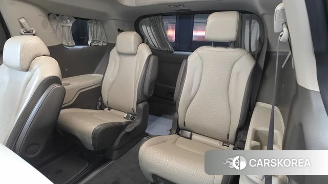 Kia Carnival 4th generation 2023 Черный из Кореи, фото 4