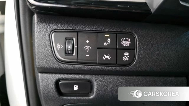 Kia Niro 2018 Белый из Кореи, фото 4