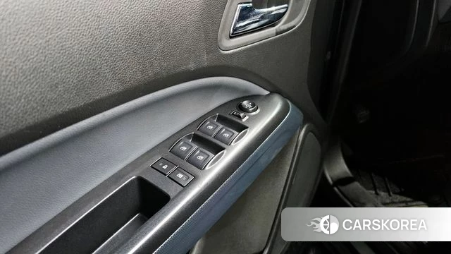 Chevrolet (GM Daewoo) Real New Colorado 2022 Черный из Кореи, фото 4