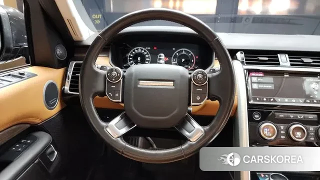 Land Rover Discovery 5 2018 Черный из Кореи, фото 4