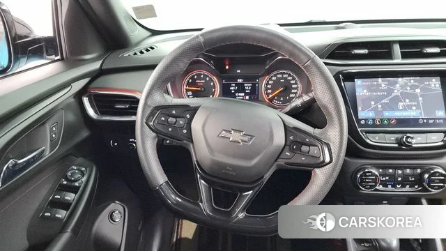 Chevrolet (GM Daewoo) Trailblazer 2021 Светло-серебряный цвет из Кореи, фото 4