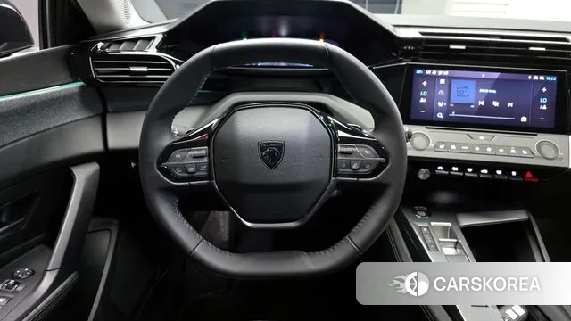 Peugeot 308 Third generation 2023 Черный из Кореи, фото 4