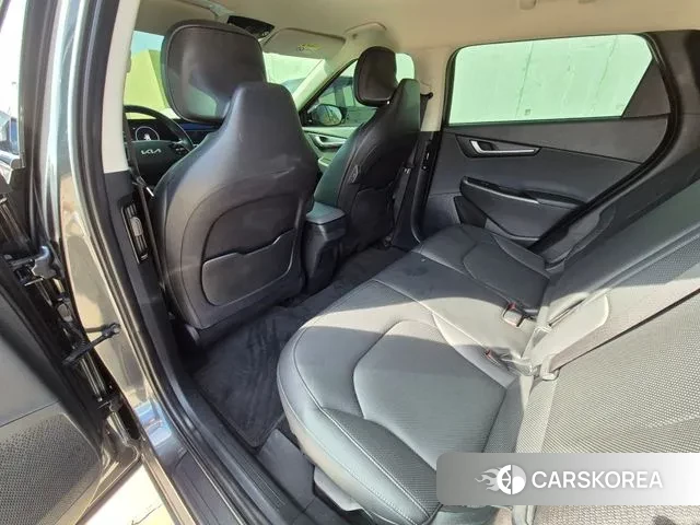 Kia EV6 2021 Серый из Кореи, фото 4