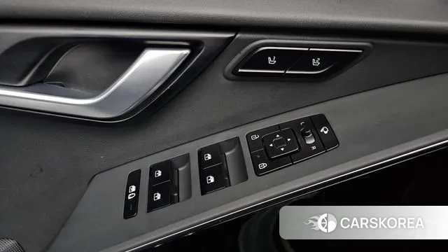 Kia Di Ol Nu Niro 2024 Белый из Кореи, фото 4