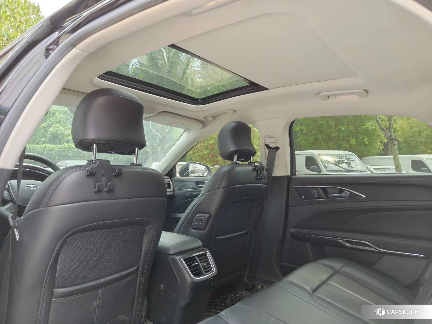 Ford Taurus 2019 Черный из Китая, фото 4