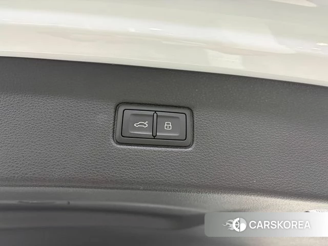 Audi Q7 (4M) 2024 Белый из Кореи, фото 4