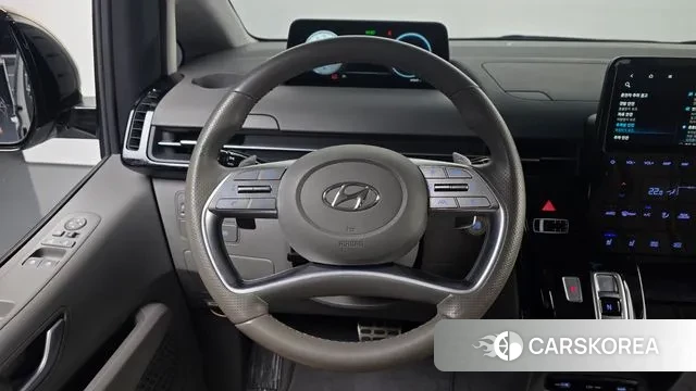 Hyundai Staria 2022 Белый из Кореи, фото 4