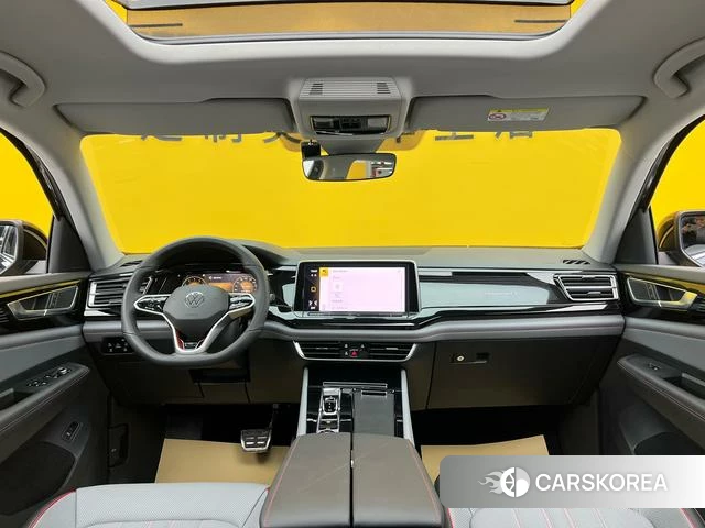 Volkswagen Tourang 2024 Черный из Китая, фото 4
