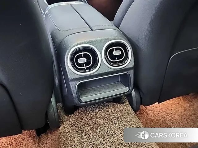 Mercedes-Benz C-Class W206 2024 Белый из Кореи, фото 4