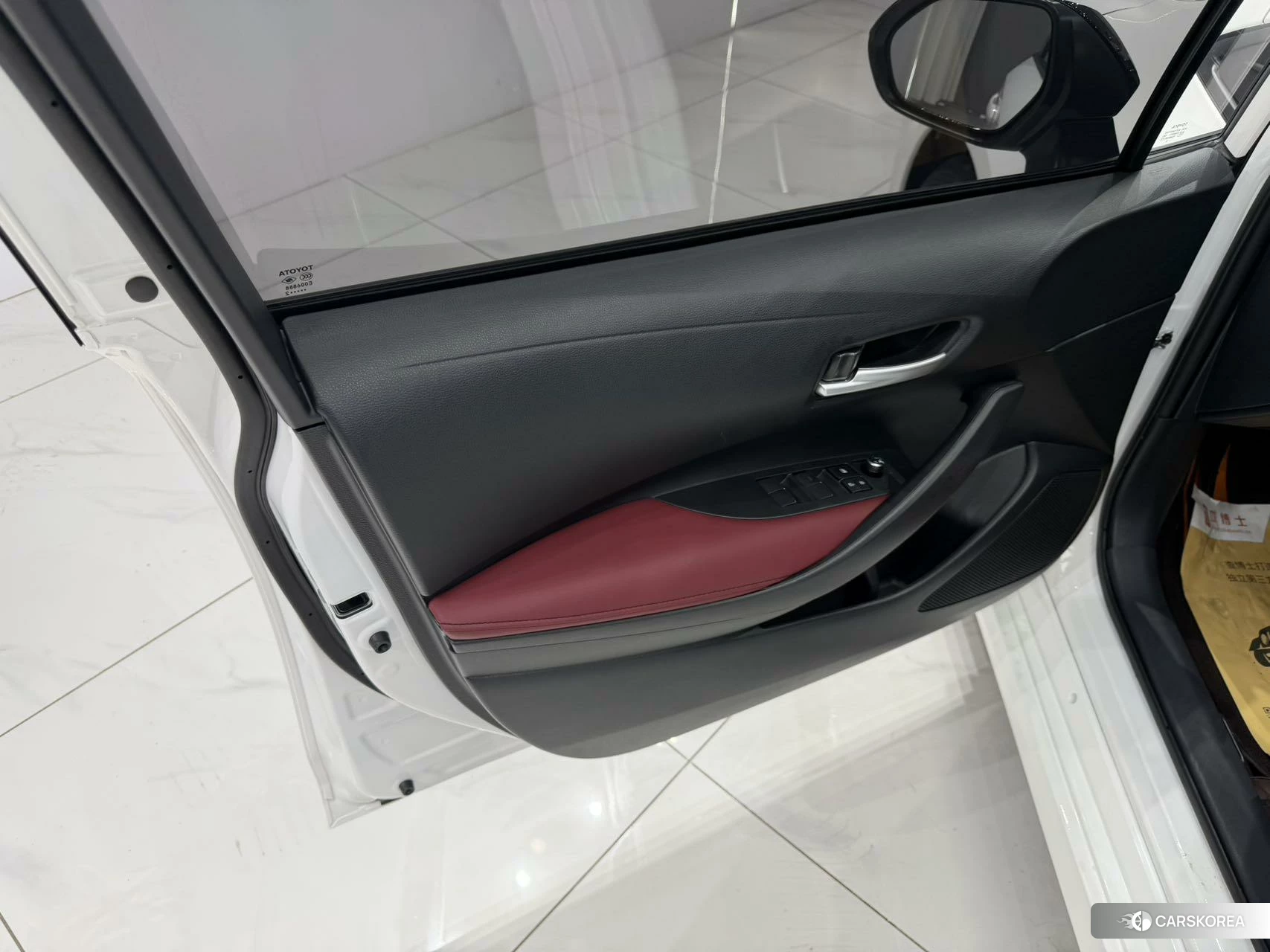 Toyota Corolla 2021 Белый из Китая, фото 4
