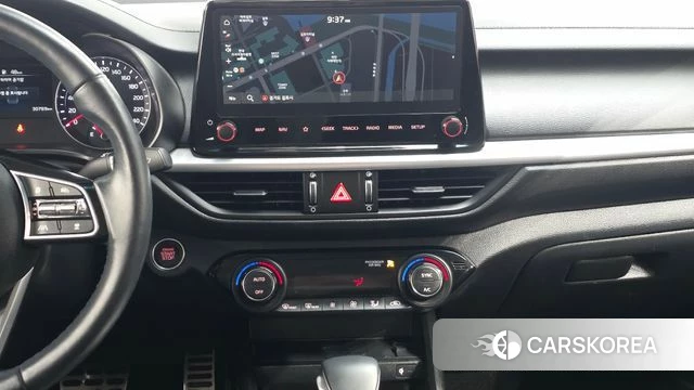 Kia The New K3 2nd generation 2023 Белый из Кореи, фото 4