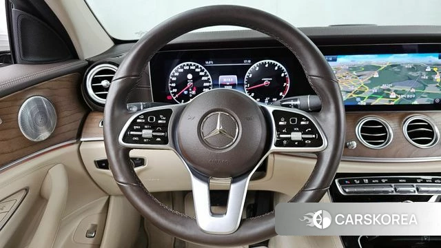 Mercedes-Benz E-Class W213 2020 Белый из Кореи, фото 4