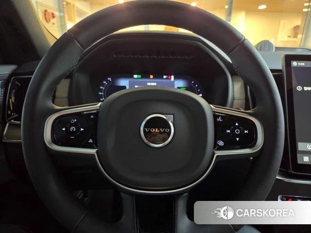 Volvo XC90 second Generation 2026 Черный из Кореи, фото 4