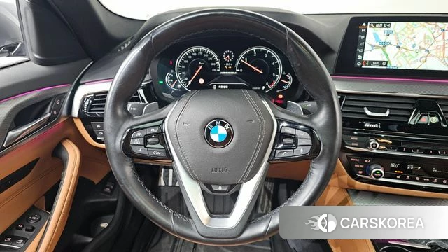 BMW 5 Series (G30) 2018 Небесно-голубой из Кореи, фото 4