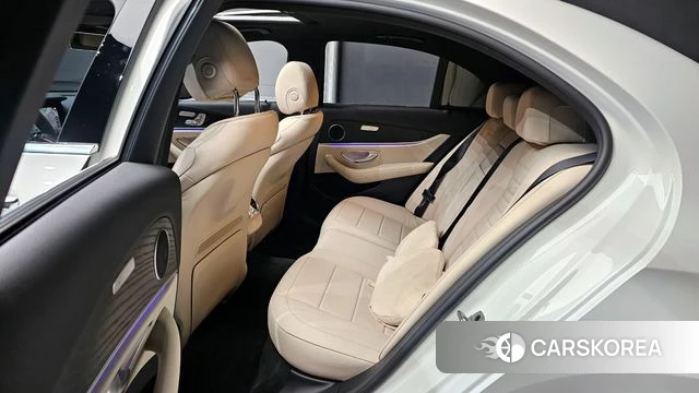 Mercedes-Benz E-Class W213 2022 Белый из Кореи, фото 4