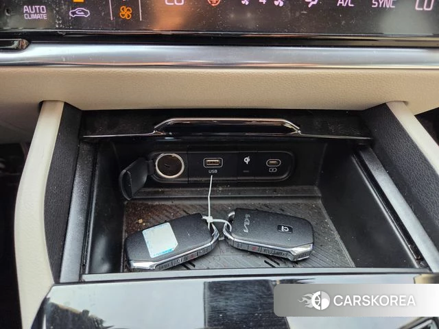 Kia Sportage 5th Generation 2022 Белый из Кореи, фото 4